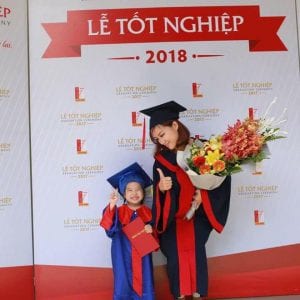 Có nên mua bằng đại học để xin việc làm?