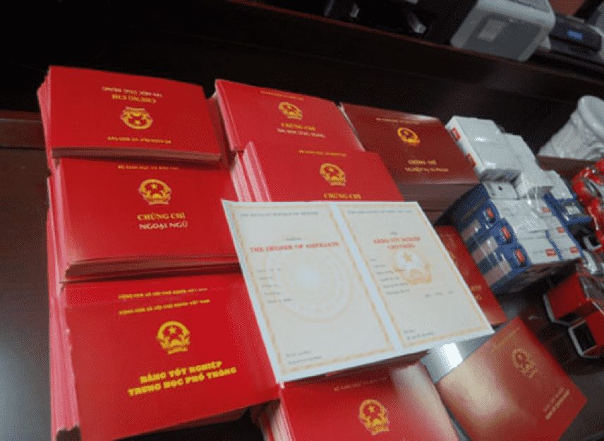 Làm Sao Để Tránh Việc Làm Bằng Đại Học Bị Lừa Đảo