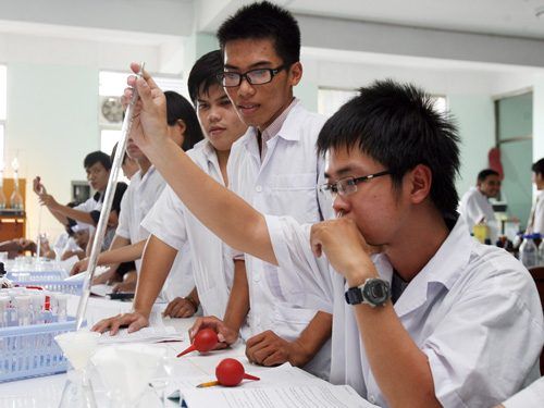Làm Bằng Cao Đẳng Y Dược Uy Tín, Chất Lượng