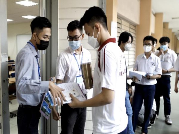 Học phí và điểm chuẩn đại học mỹ thuật TPHCM 2022