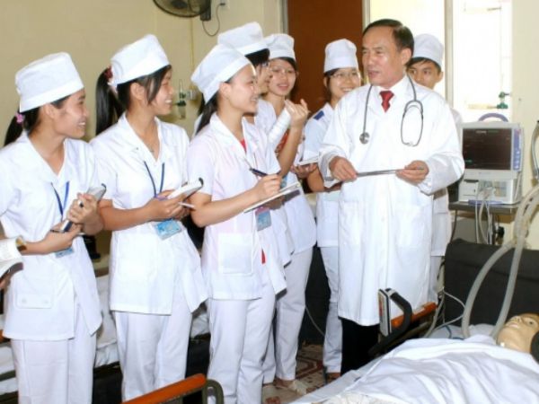 Ngành Bác sĩ đa khoa có điểm chuẩn tại các trường hiện nay là bao nhiêu ?