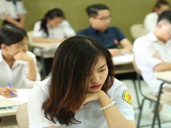 1 học kỳ đại học có bao nhiêu tháng?