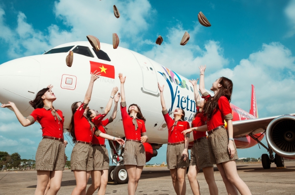 Tiếp viên hàng không