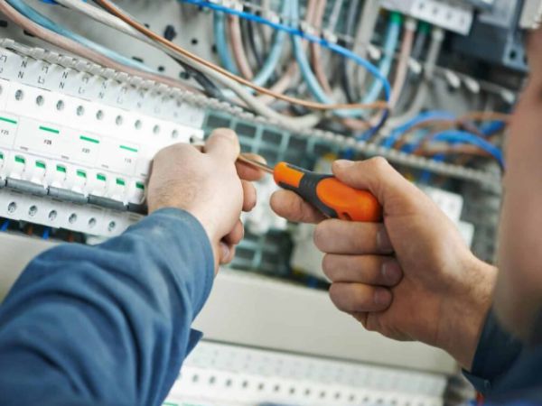 Làm Chứng Chỉ Nghề Điện Lấy Ngay Tại Làm Bằng Toàn Quốc