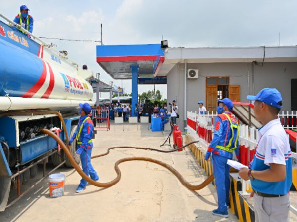 Làm Chứng Chỉ Xăng Dầu Lấy Ngay Tại Làm Bằng Toàn Quốc