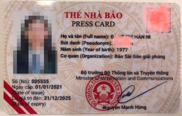 Mẫu thẻ nhà báo đang được làm tại Làm Bằng Toàn Quốc (2021-2025)