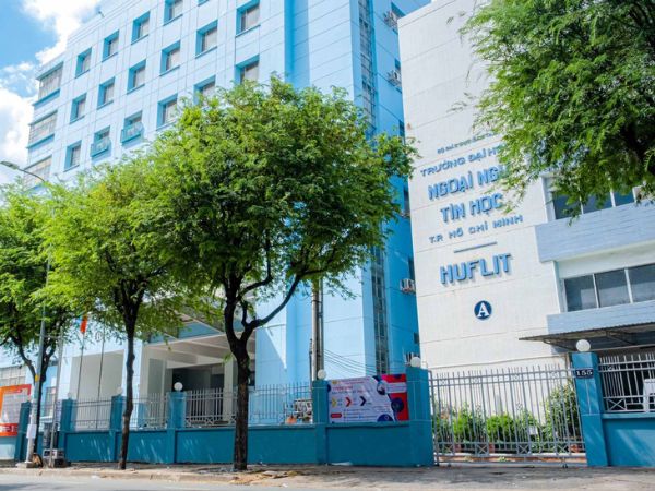 Bằng Đại Học HUFLIT Có Giá Trị Không? Cùng Tìm Hiểu Nhé