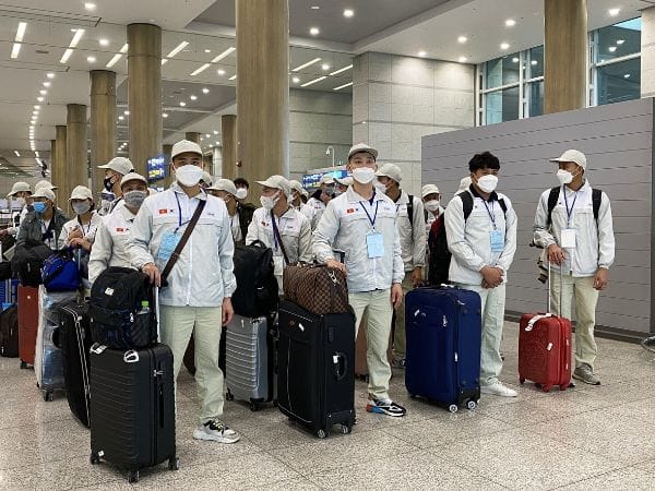 Làm Bằng Cấp 3 Phôi Thật Giá Rẻ Không Cần Học Và Thi